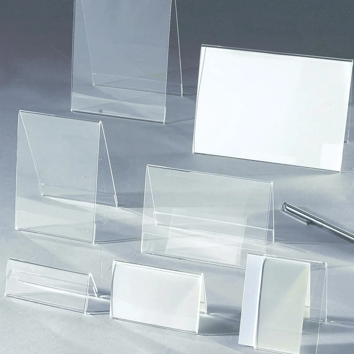 Acryl-Dachständer, 10 X 4 Cm