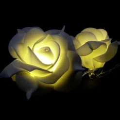 Batterielichterkette Mit Weiße Rosen 110 Cm