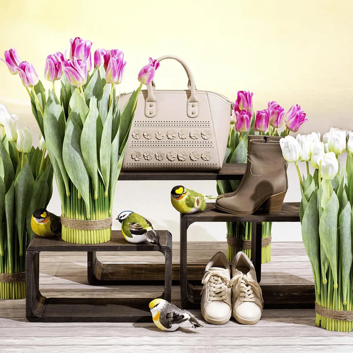 Dekovogel Grün-orange 19 Cm