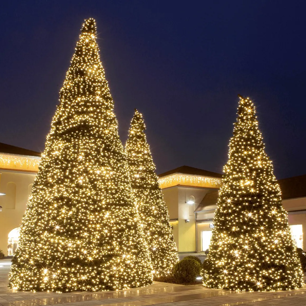 Gigant Baum Ohne Licht, 580 Cm