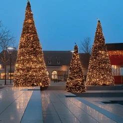 Gigant Baum Ohne Licht, 790 Cm