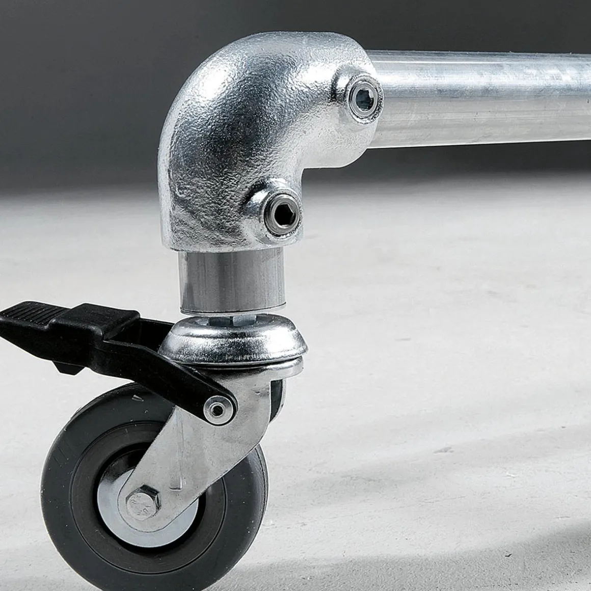 Kleiderständer Mit Rollen FACTORY 160 Cm