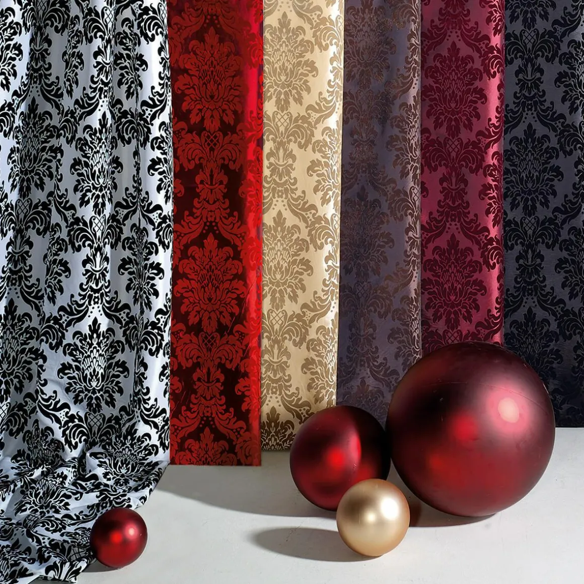 Taft Mit Samtflock 145 Cm Breit, Schwarz