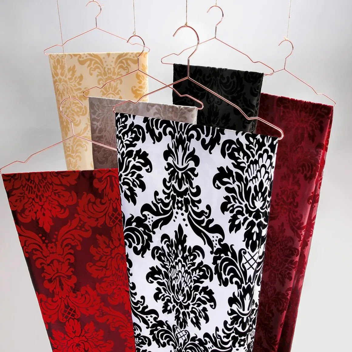 Taft Mit Samtflock 145 Cm Breit, Schwarz