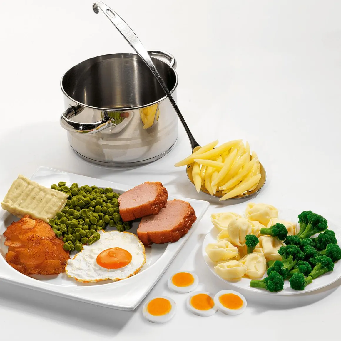 Tortellini Lebensmittel-Attrappe, 10 Stück